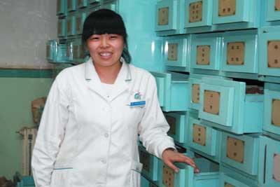 中药房杨莹莹工作细心负责