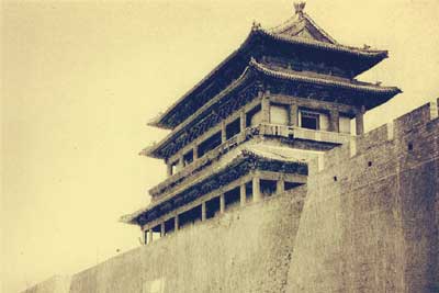 从安定门中医院所在位置看安定门城楼